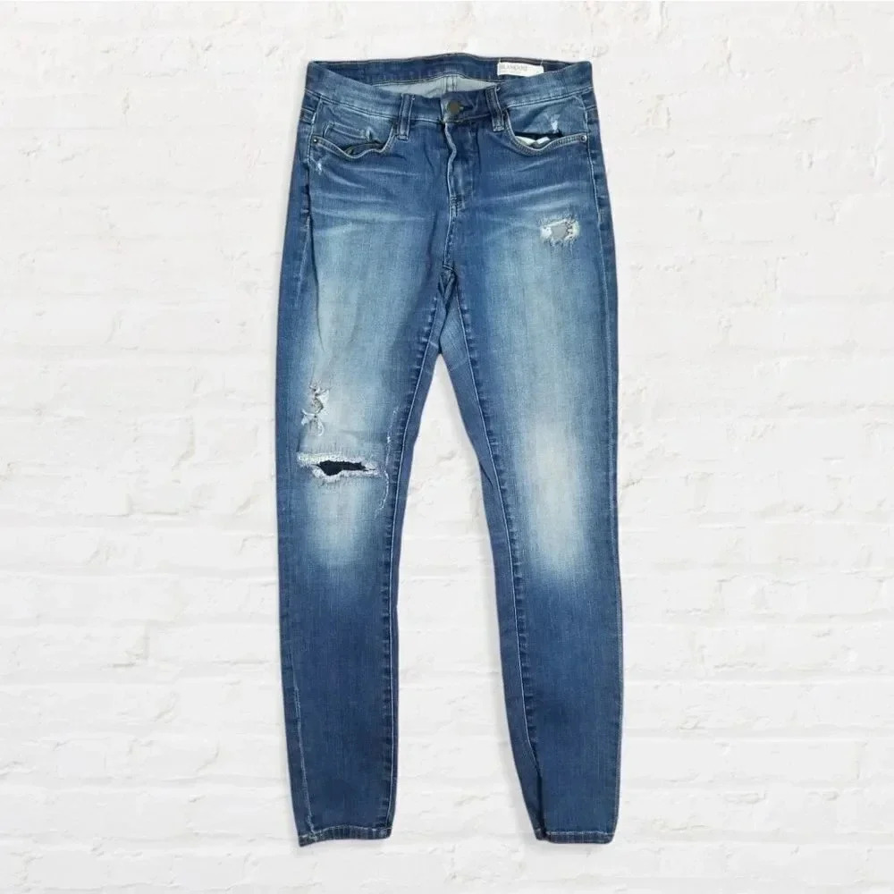 ♥️ Blank NYC ♥️ | Skinny Classique Distressed Jean's Sz 28